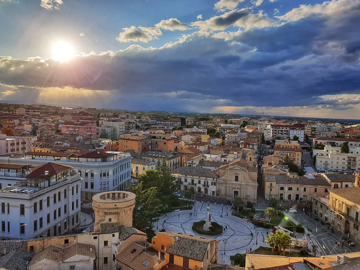 Palazzo d'Avalos a Vasto: visita al museo civico e ai suoi giardini